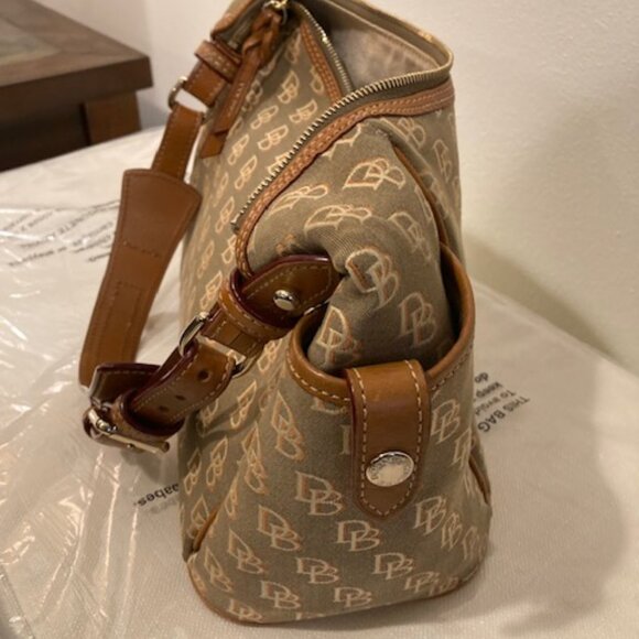 DOONEY & BOURKE Handbag Purse - Picture 5 of 13